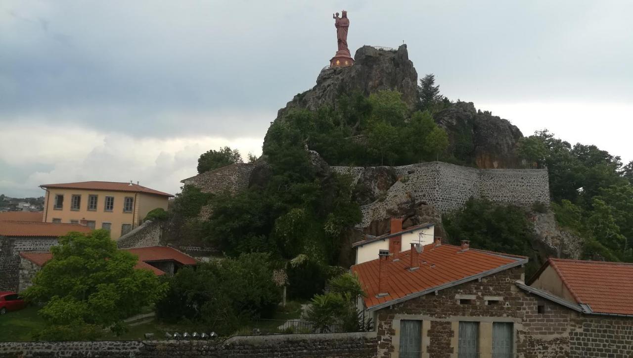 Chambres D'Hotes La Prevote - Ancien Couvent Contre La Cathedrale Le Puy-en-Velay Exterior photo